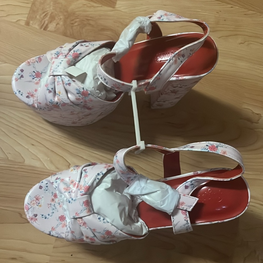 ‼️NWT‼️Dolls Kill X Sugar Thrillz Floral Platform Sandals Size 8 - Picture 7 of 8